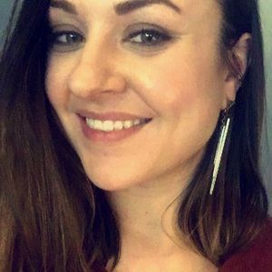 Meet your Posher, Caley